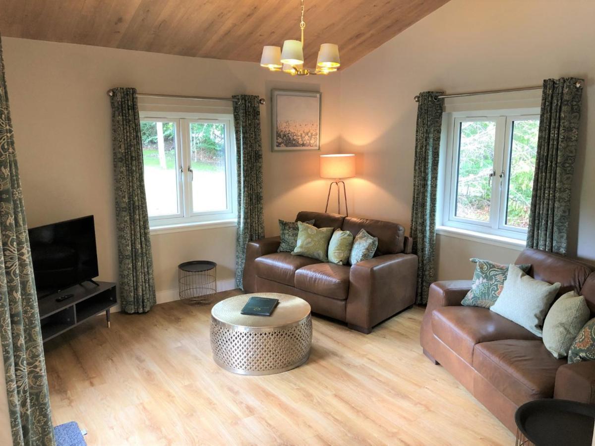 Belladrum Breckland Lodge 2 With Hot Tub מראה חיצוני תמונה